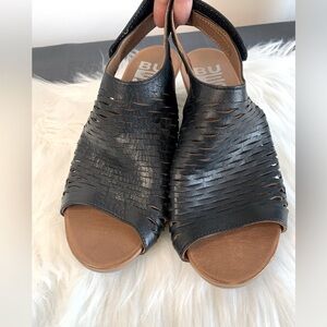 BUENO Women's Black Sandals